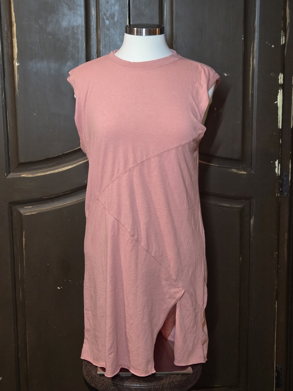 EARTHBOUND Dusty Rose Sleeveless Midi Dress